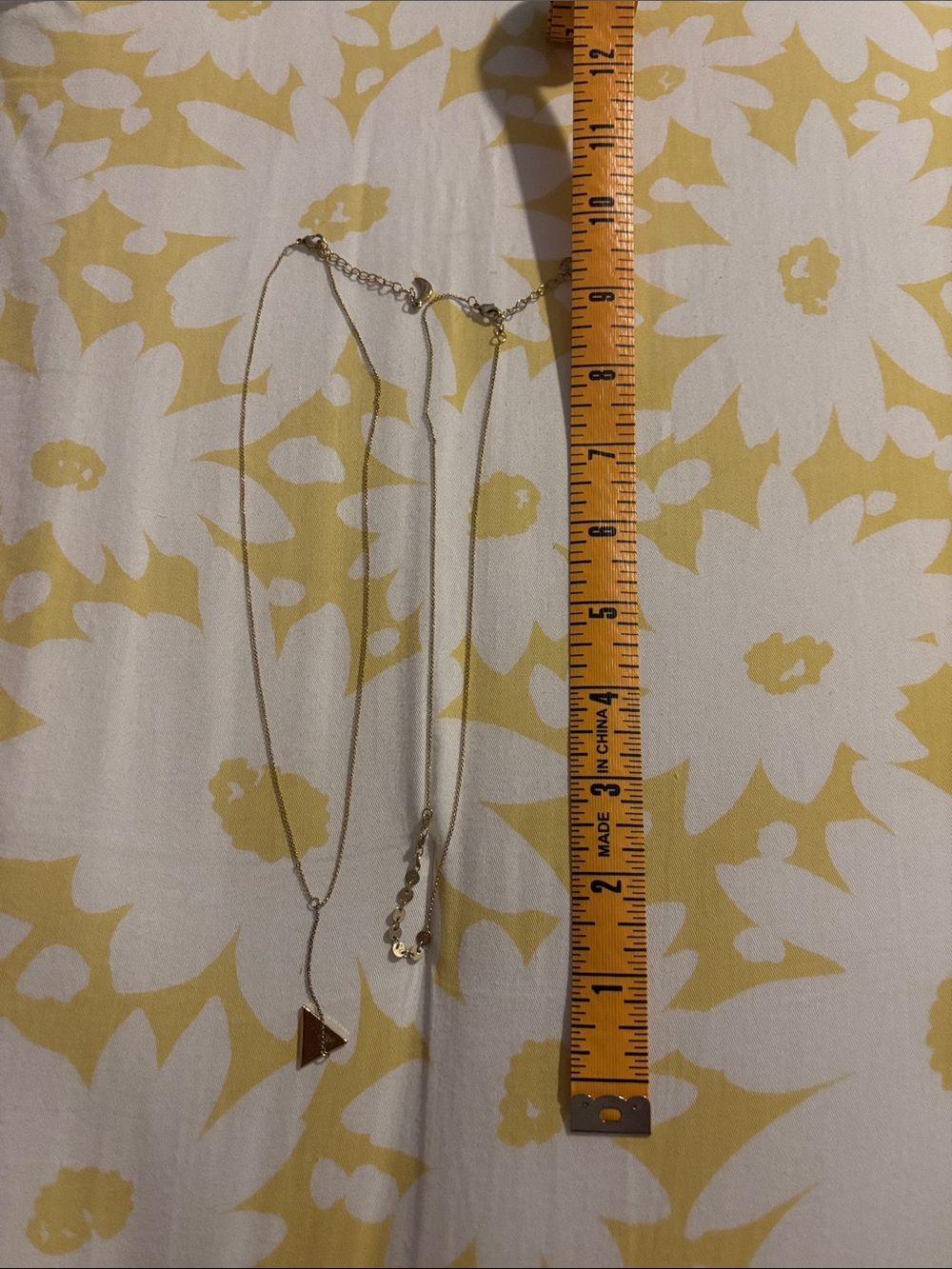Minimal Triangle Pendant Necklace - gold